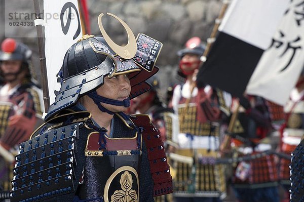 Samurai im Odawara Hojo Godai Festival hielt im Mai auf Burg Odawara in Kanagawa  Japan  Asien