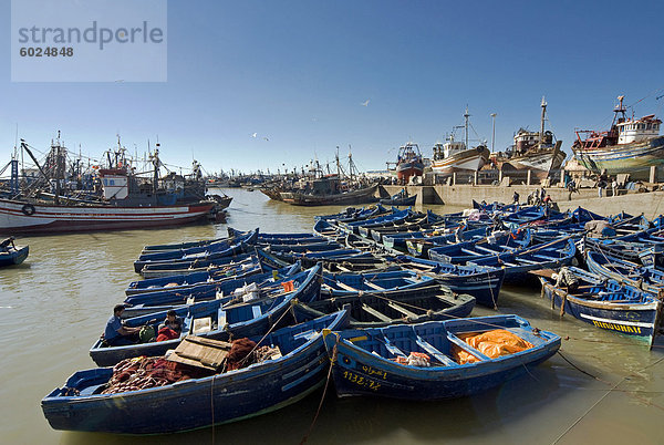 Port mit Angeln Boote  Essaouira  Marokko  Nordafrika  Afrika