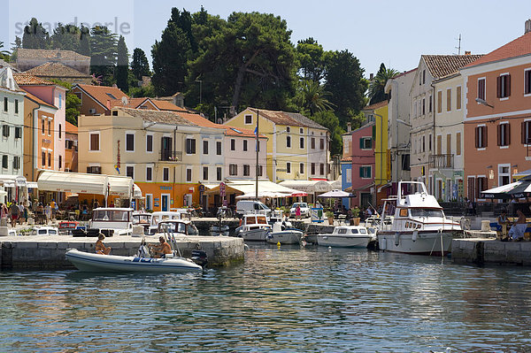 Hafen Europa bunt Insel Geographie Adriatisches Meer Adria Kroatien Losinj