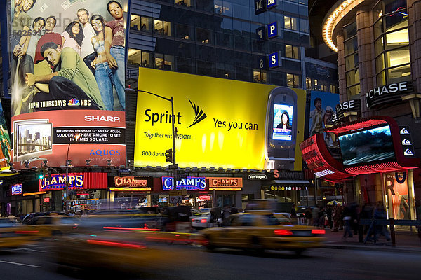 Times Square  Midtown Manhattan  New York City  New York  Vereinigte Staaten von Amerika  Nordamerika
