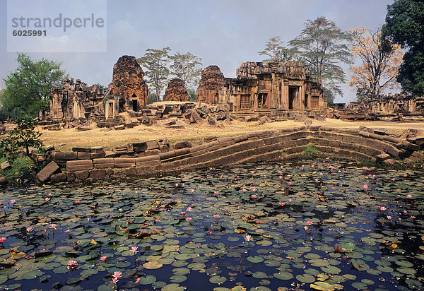 Ruinen der im 11. Jahrhundert Khmer Tempel des Prasat Muang Tam  Buriram Provinz in Thailand  Südostasien  Asien