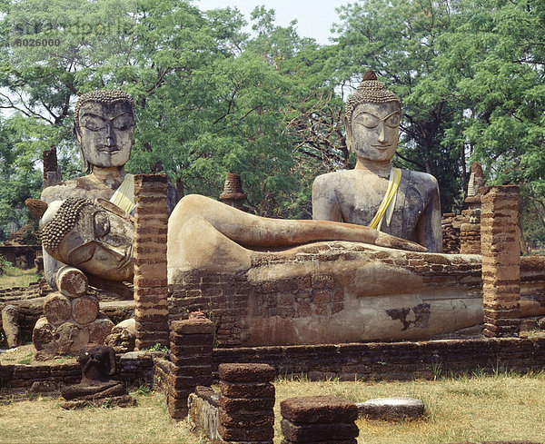 Ruinen der alten Stadt von Kampaeng Phet  Thailand  Südostasien  Asien