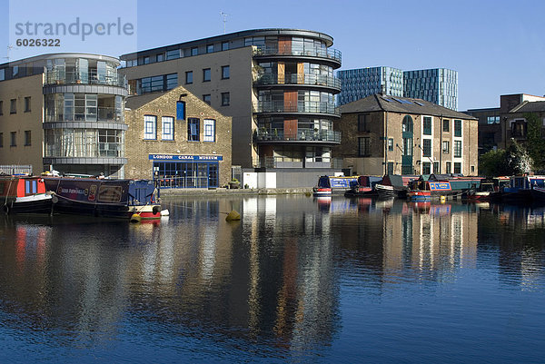 Battlebridge Becken und London Canal Museum  in der Nähe von Kings Cross  London  NW1  England  Vereinigtes Königreich  Europa