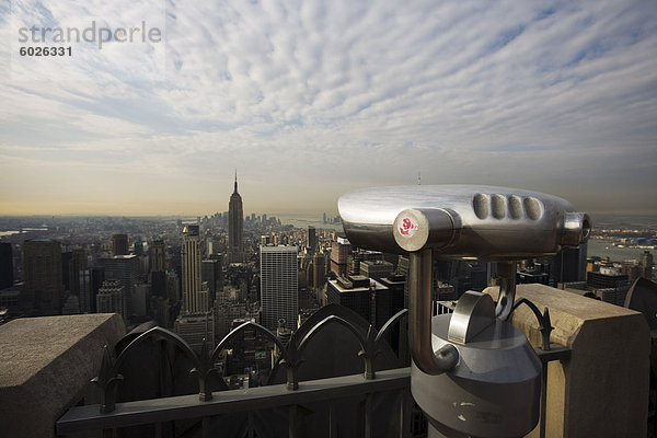 Teleskop-Blick über Manhattan  New York  Vereinigte Staaten von Amerika  Nordamerika