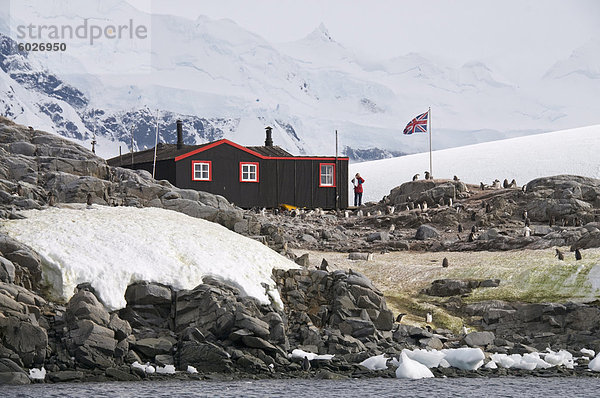 Britische Basis und Postamt  Port Lockroy  Antarktische Halbinsel  Antarktis  Polarregionen