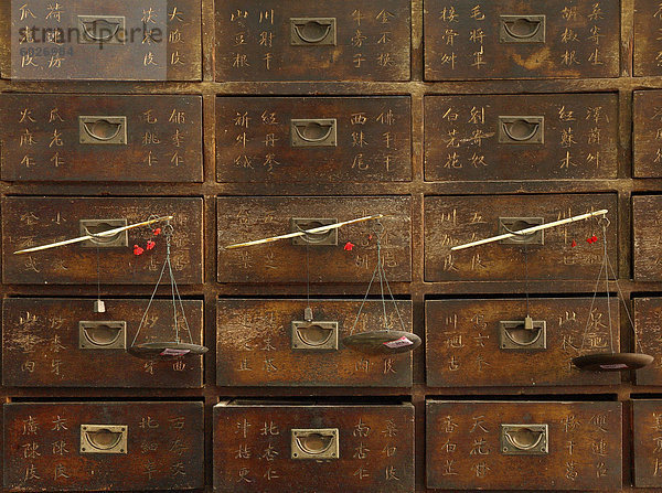 Chinesische Apotheke in Malacca  Malaysia  Südostasien  Asien