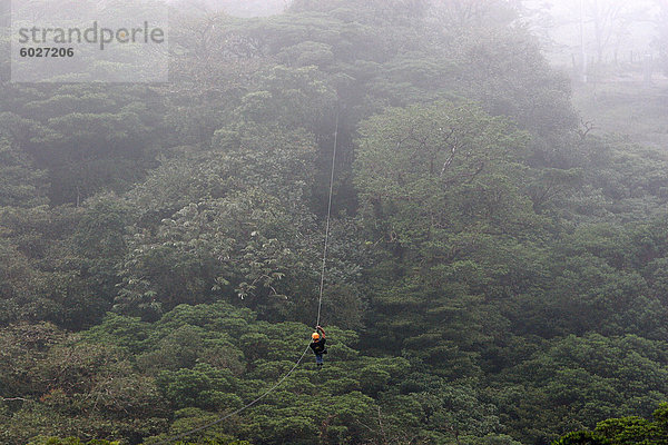 Baldachin Kabel Fahrt bei Monteverde Nebelwald  Costa Rica  Mittelamerika