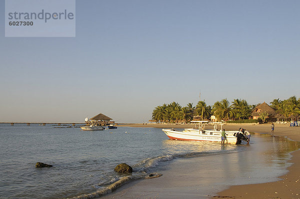 Strand von Saly  West Afrika  Senegal  Afrika