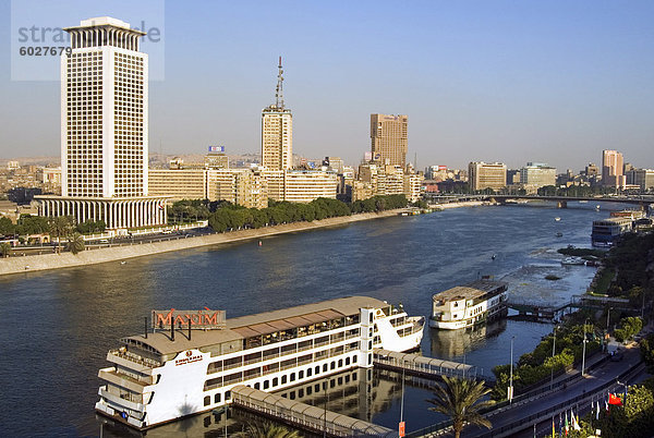 Corniche El Nil  Nil  Kairo  Ägypten  Nordafrika  Afrika