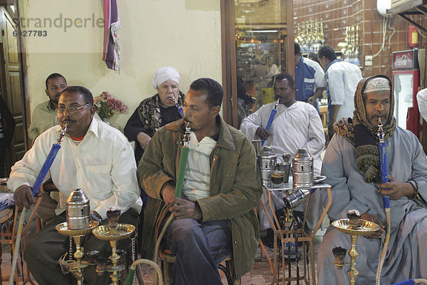 Ein Rohr Café  Aswan  Ägypten  Nordafrika  Afrika