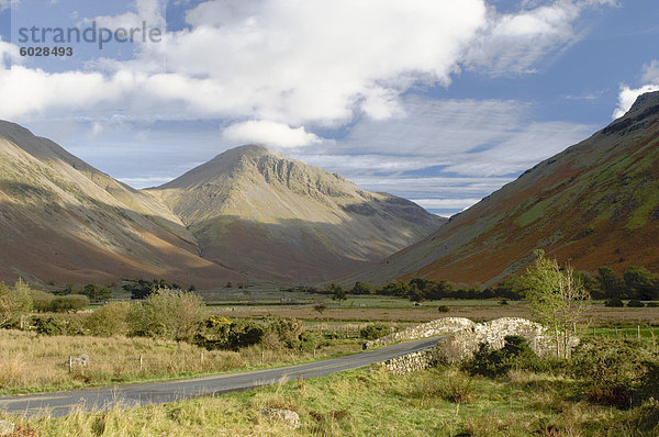 Große Giebel  2949ft  Wasdale Valley  Lake District-Nationalpark  Cumbria  England  Vereinigtes Königreich  Europa