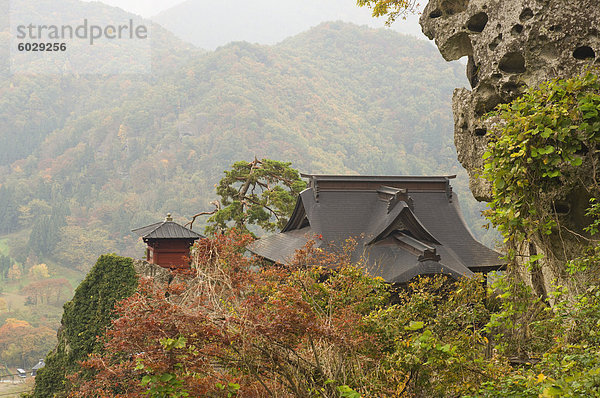 Yamadera Tempel (Risshaku-Ji) am Mount Hojeok  nördlichen Honshu (Tohoku)  Japan  Asien