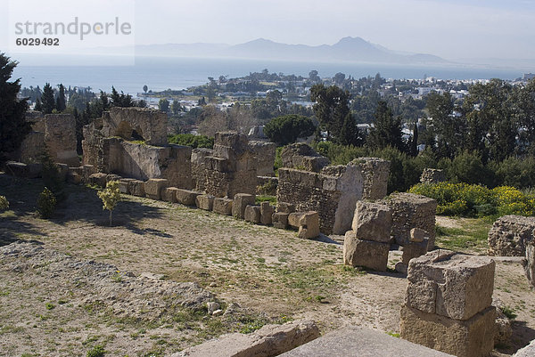 Byrsa-Hügel  Blick auf den alten Hafen von Punischen Originalstandort in Karthago  in der Nähe von Tunis  Tunesien  Nordafrika  Afrika