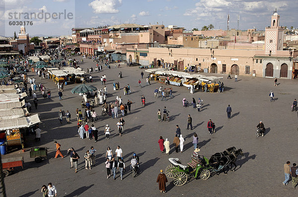 Jemaa el Fna Platz  Medina  Marrakesch  Marokko  Nordafrika  Afrika