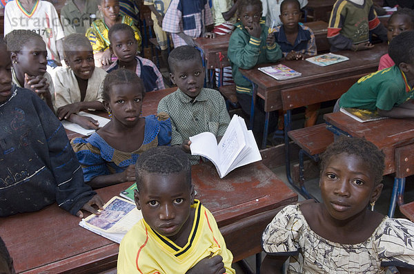 Schule  Nekena Dorf  Mali  Afrika