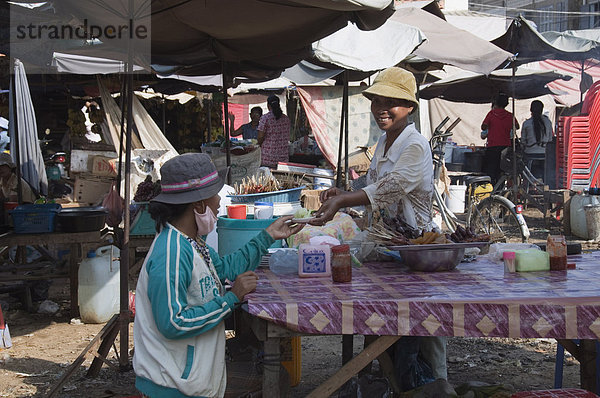 Markt in Kompong Thom  Kambodscha  Indochina  Südostasien  Asien