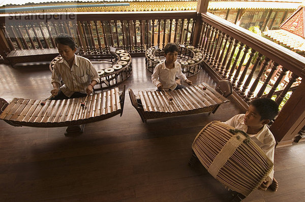 Musiker im Königspalast  Phnom Penh  Kambodscha  Indochina  Südostasien  Asien