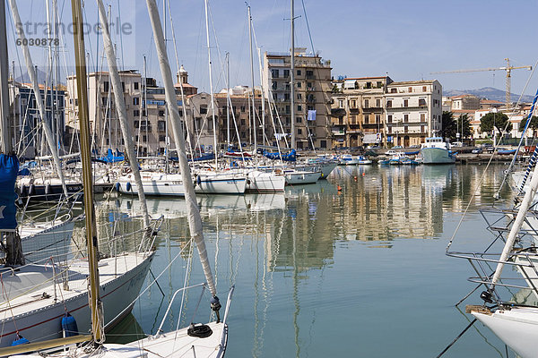 La Cala Port  Palermo  Sizilien  Italien  Mittelmeer  Europa