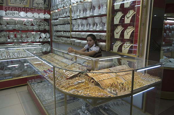 Einkaufen in der Morgenmarkt  Vientiane  Laos  Indochina  Südostasien  Asien