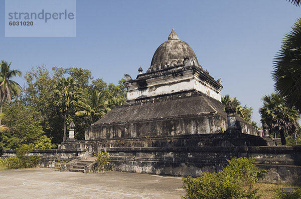 Diese Pathum oder manchmal auch genannt  dass Makmo (Wassermelone Stupa)  Luang Prabang  Laos  Indochina  Südostasien  Asien