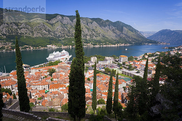 Europa Berg Wand über Stadt Festung Ansicht Erhöhte Ansicht Aufsicht heben UNESCO-Welterbe Gürtel Fjord Kotor Montenegro alt