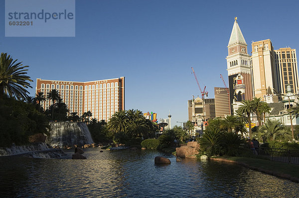 Dem Strip (Las Vegas Boulevard)  Las Vegas  Nevada  Vereinigte Staaten von Amerika  Nordamerika