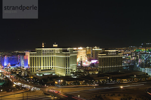 Ansicht des Las Vegas Strip von Voodo-Bar im Rio Hotel  Las Vegas  Nevada  Vereinigte Staaten von Amerika  Nordamerika