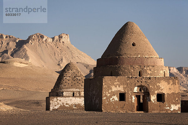 Bienenstock Gräber  auch bekannt als Tholos Gräber  Al-Qasr  Dakhla  Ägypten  Nordafrika  Afrika