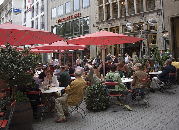 Straßencafé  Dom (DOM Kreis)  Köln  Deutschland  Europa