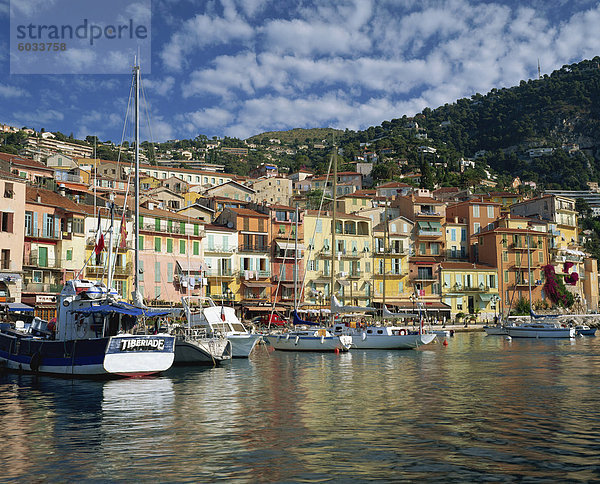 Hafen Frankreich Europa Gebäude Ufer Stadt Boot streichen streicht streichend anstreichen anstreichend Provence - Alpes-Cote d Azur