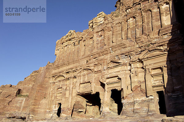 Palast Grab  Petra  UNESCO World Heritage Site  Jordanien  Naher Osten