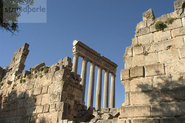 Tempel des Jupiter  römische Ausgrabungsstätte  Baalbek  UNESCO Weltkulturerbe  das Bekaa Valley  Libanon  Naher Osten
