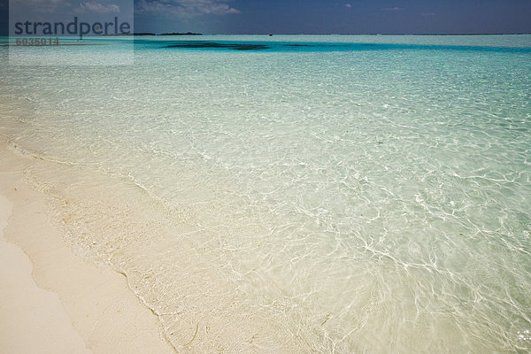 Wasser  Malediven  Indischer Ozean  Asien Blau