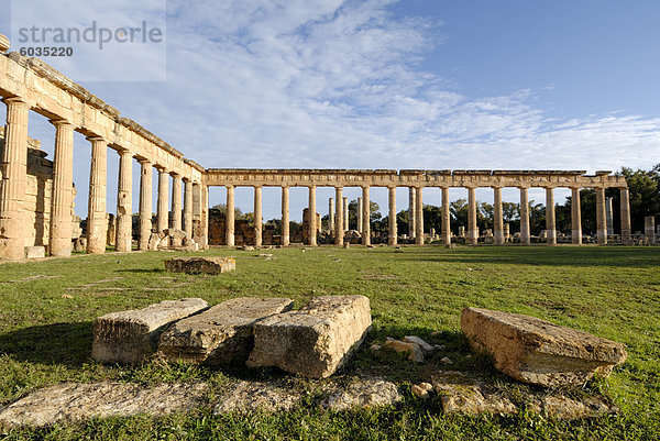 Gymnasium und Forum  UNESCO Weltkulturerbe  Cyrene  Libyen  Nordafrika  Afrika