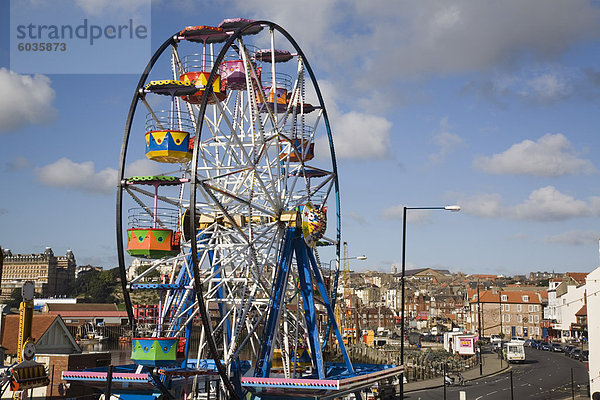 Großen Riesenrad im Luna Park Amusements Kirmes am Hafen  Scarborough  North Yorkshire  Yorkshire  England  Vereinigtes Königreich  Europa