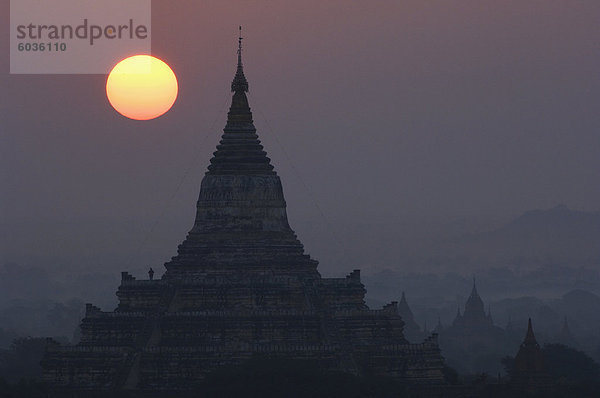 Sunrise  alt-Bagan (Pagan)  Bagan  Myanmar (Birma)  Asien