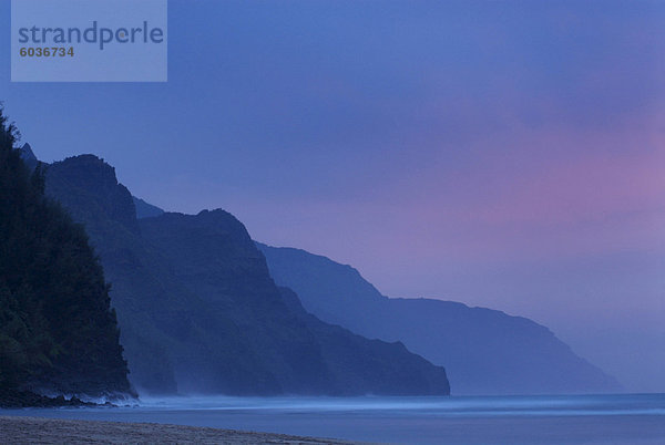 Na Pali Küste von Ke Strand auf der Insel Kauai  Hawaii  Hawaii  Vereinigte Staaten von Amerika  Pazifik  Nordamerika