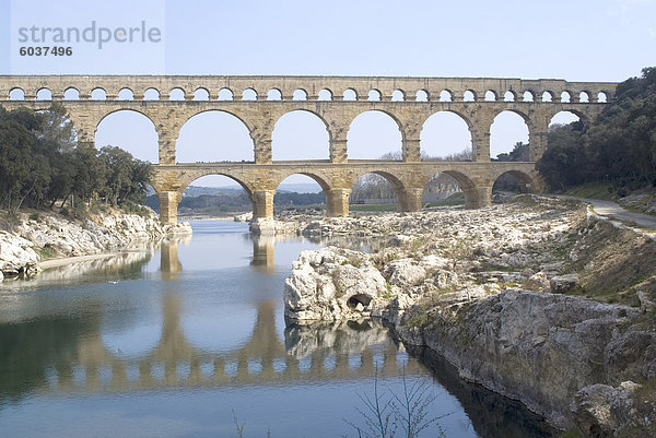 Römischer Aquädukt Pont du Gard  UNESCO World Heritage Site  Languedoc  Frankreich  Europa