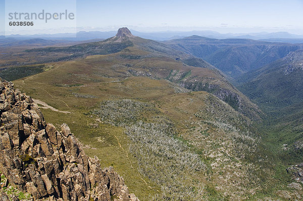 Ansicht der Scheune Bluff von Cradle Mountain auf der Overland Track  Cradle Mountain Lake St Clair National Park  Teil des Tasmanischen Wildernes  UNESCO Weltkulturerbe  Tasmanien  Australien  Pazifik