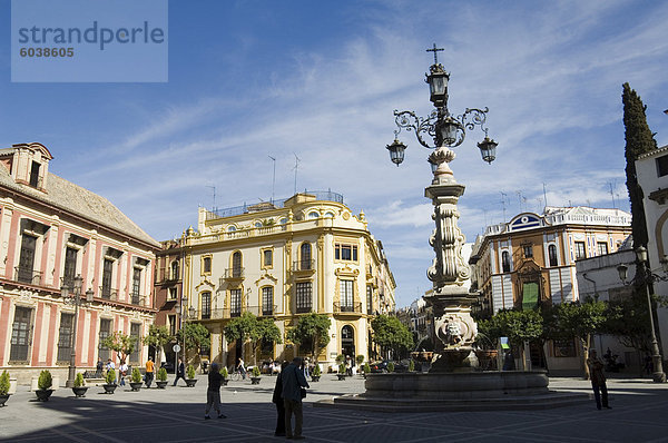 Das berühmte Restaurant El Giraldillo Plaza Virgen de Los Reyes  Santa Cruz Viertel  Sevilla  Andalusien  Spanien  Europa