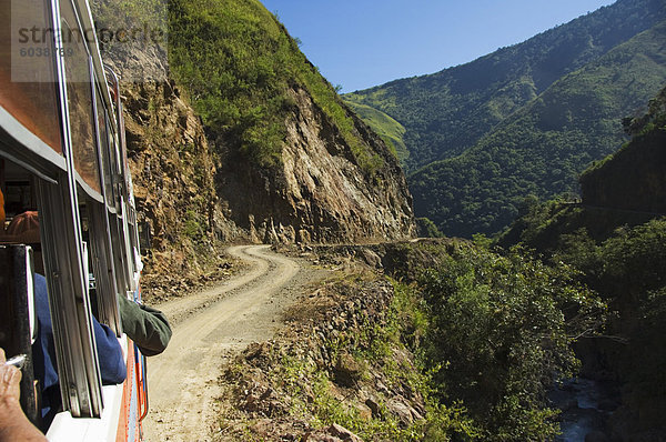 Passagiere auf Busreise in die Berge von Kalinga  die Berge der Cordillera  Mountain Province  Luzon  Philippinen  Südostasien  Asien