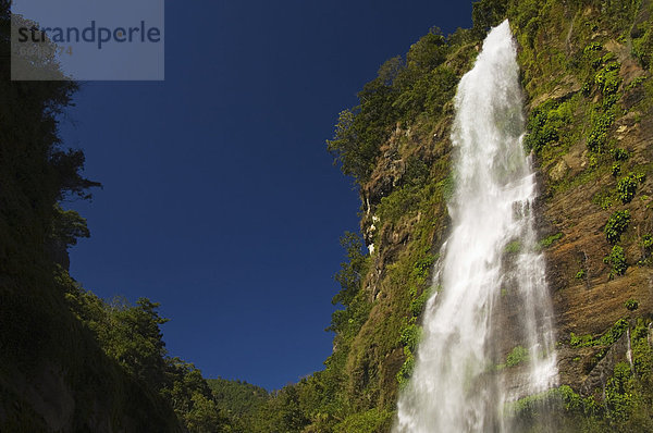 Bomod (Big) Wasserfall  Banga-an  in der Nähe von Sagada Stadt  die Berge der Cordillera  Benguet Provinz  Luzon  Philippinen  Südostasien  Asien