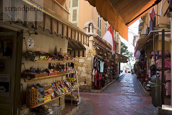 Straße in der Altstadt  Monaco  Cote d ' Azur  Europa