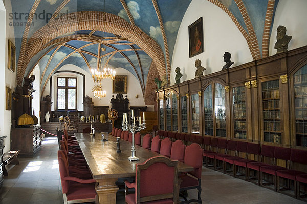 Bibliothek des Collegium Maius Museum der Jagiellonen-Universität  der ältesten Universität Gebäude und verbunden mit Copernicus  Old Town District  Krakow (Krakau)  UNESCO Weltkulturerbe  Polen  Europa