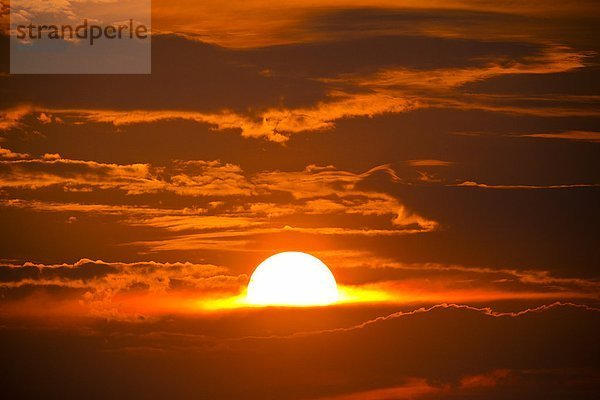 Blick auf das Setzen von Sonne