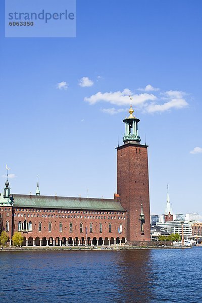 Stockholms stadshus am Meer