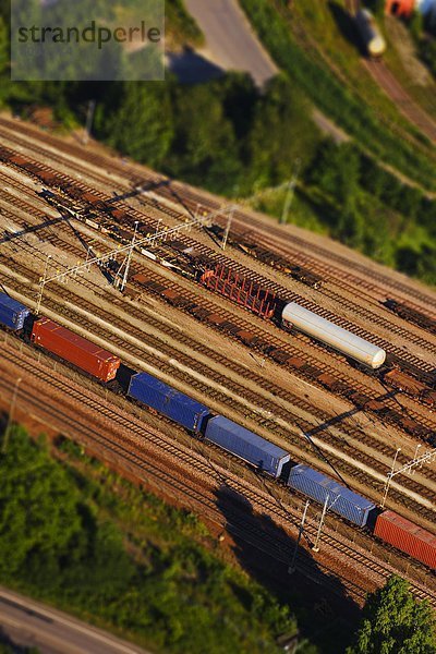 Luftbild von Eisenbahnschienen