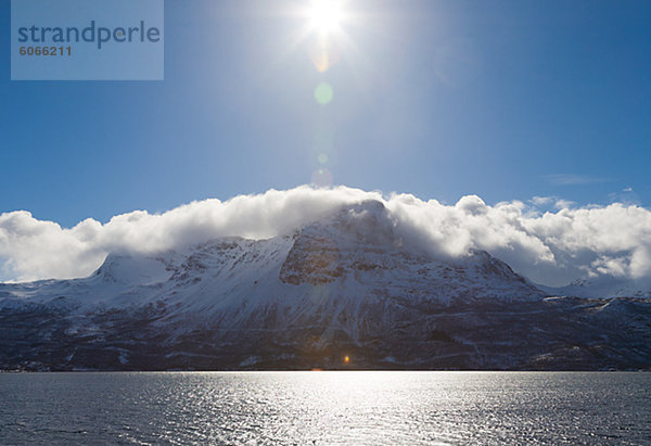 Berg und Sonne