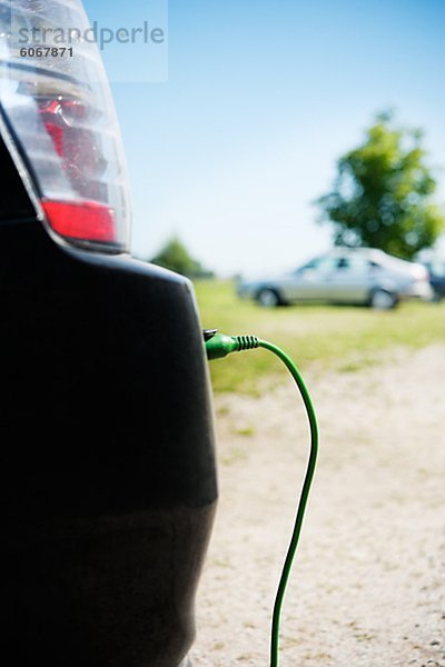 hoch oben nahe Auto Elektrische Energie bezahlen zahlen