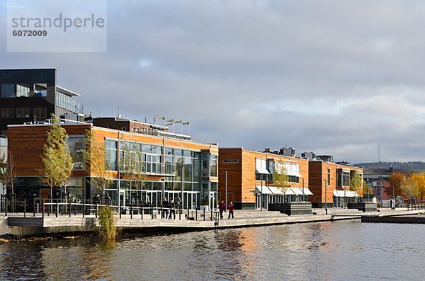 Gebäude Ufer modern